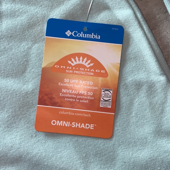 Columbia Sportswear Company Mint Green Mid zippered Women’s Sweater - Picture 3 of 11